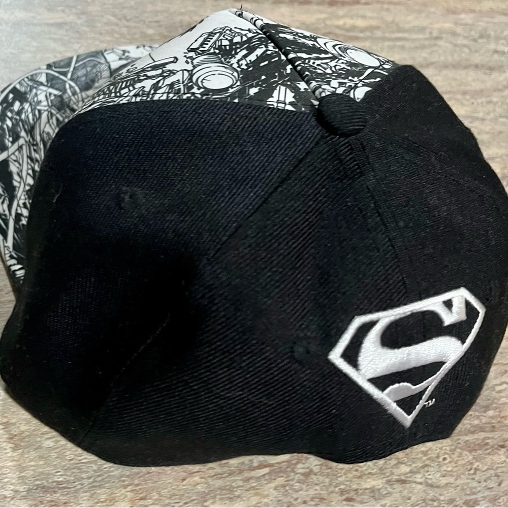Superman Hat - image 7
